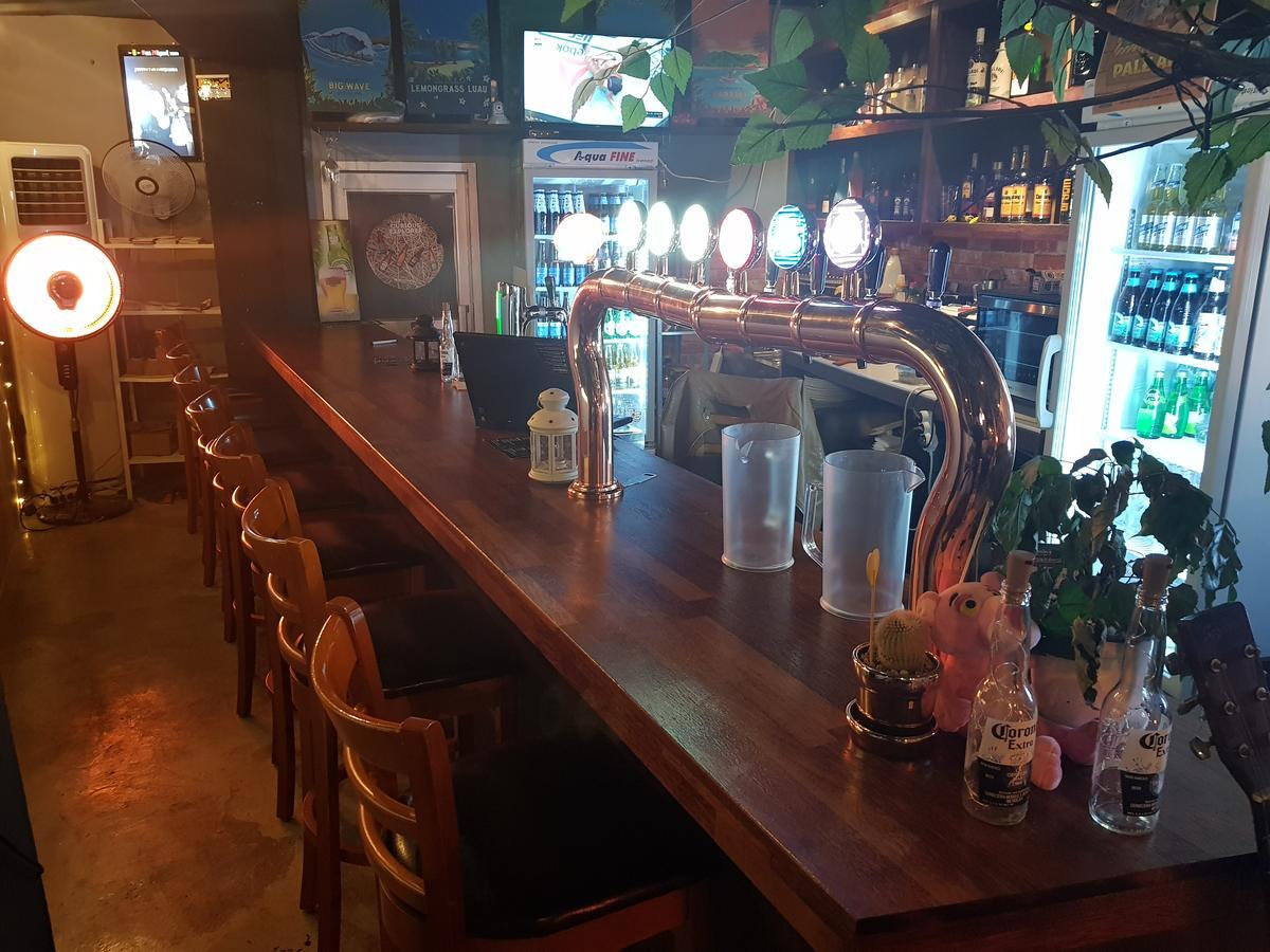 סיאול Jinho'S Black Whale Guest House & Bar מראה חיצוני תמונה