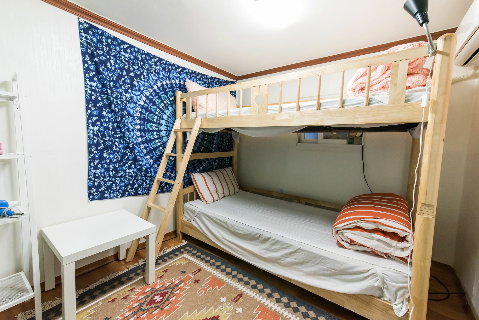 סיאול Jinho'S Black Whale Guest House & Bar מראה חיצוני תמונה